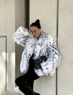 Шуба из меха лисы под рысь - цвет белый, PREMIUM COLLECTION - фото 9