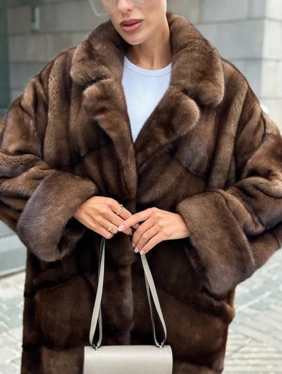 Шуба из меха норки английский воротник - цвет соболь - фото 1