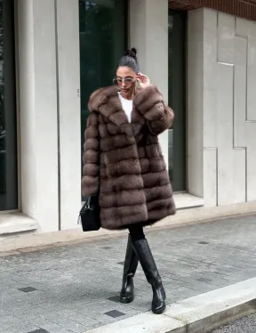 Шуба из меха куницы с капюшоном цвет трюфель - фото 12