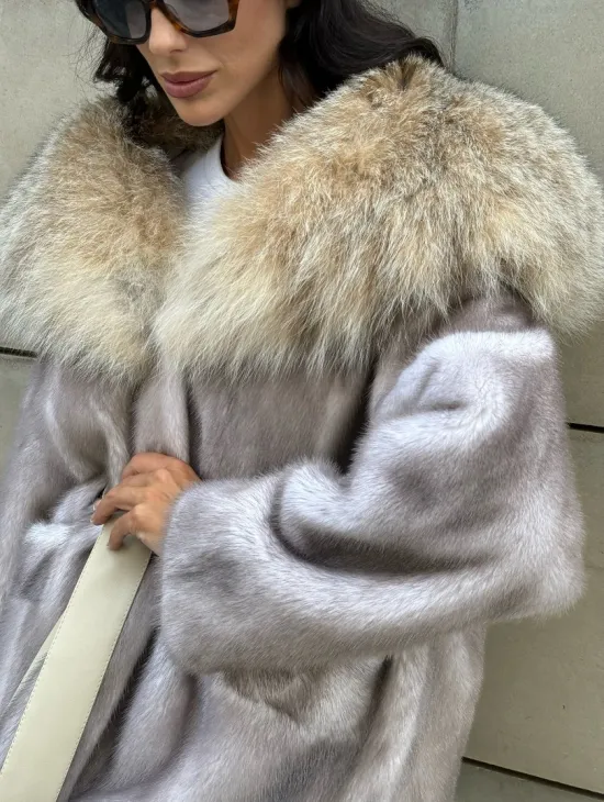 Полупальто из меха норки с капюшоном, отделка из меха рыси - цвет колотый лед - фото 2