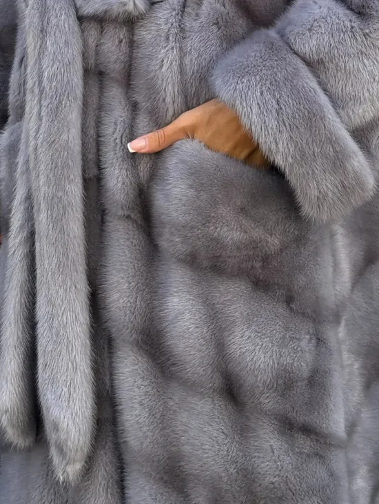 Голубая шуба New Fashion из меха аукционной норки, английский воротник - фото 1