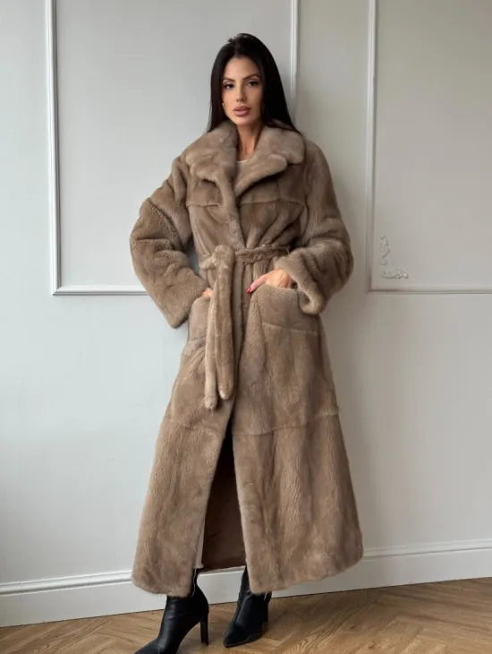 Длинная шуба прямого кроя из меха североамериканской норки с боковыми шлицами - фото 5
