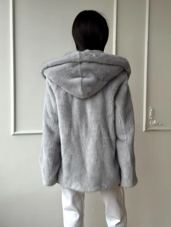 Женский норковый полушубок автоледи с капюшоном из голубой норки - фото 2