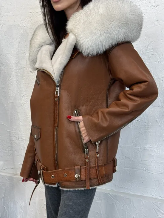 Дубленка - куртка женская из натуральной овчины с капюшоном из меха финского песца - фото 4