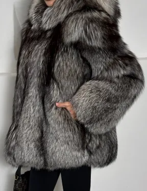 Полушубок из чернобурки с капюшоном цельные пластины - фото 1