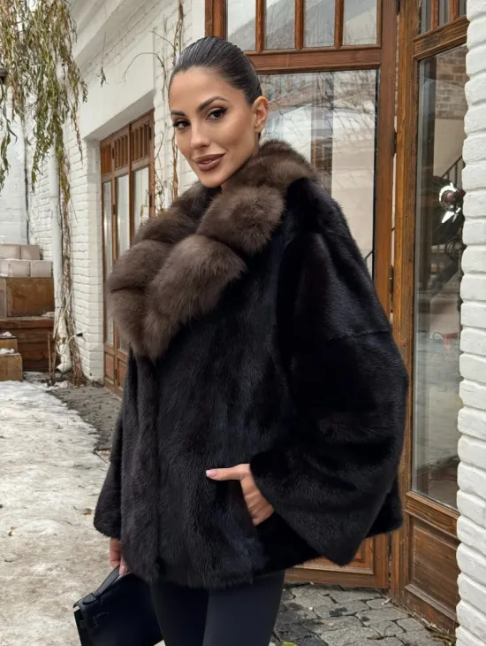 Полушубок норковый оверсайз с воротником и меха куницы - фото 7