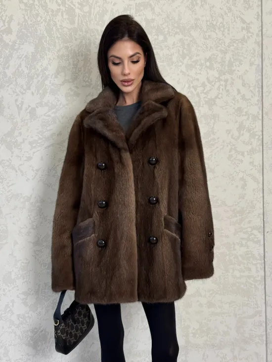Шикарный норковый жакет с английским воротником и накладными карманами в цвете соболь - фото 6