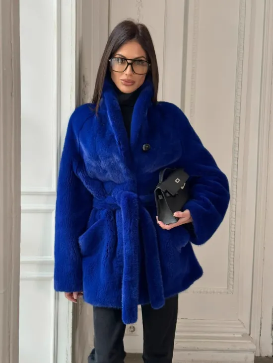 Полушубок из меха премиальной плюшевой норки Electric Blue - фото 8