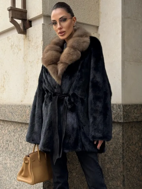 Черный норковый полушубок - кимоно с воротником из меха куницы - фото 4