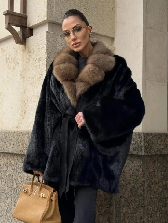 Черный норковый полушубок - кимоно с воротником из меха куницы - фото 8