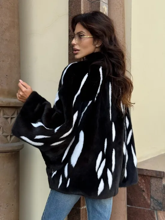 Черный норковый полушубок с рисунком - фото 9