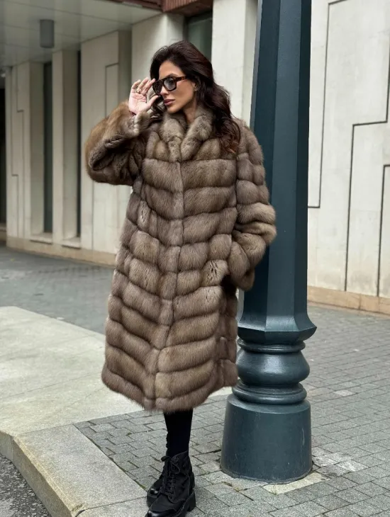 Шуба из натуральной куницы - фото 10