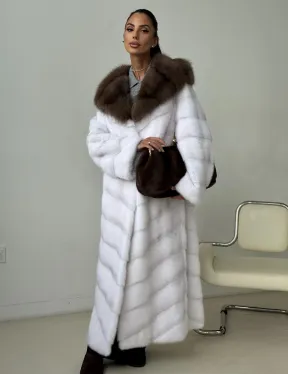 Белая норковая шуба с куницей капюшон - фото 11