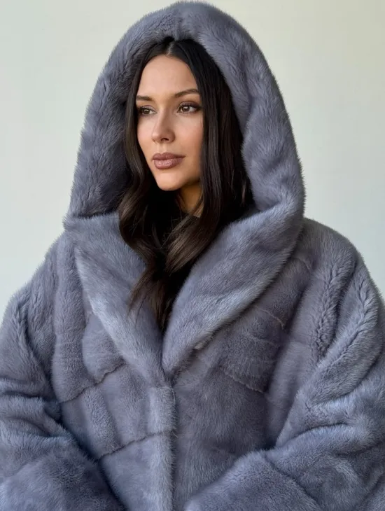 Голубая норковая шуба с капюшоном oversize - фото 3