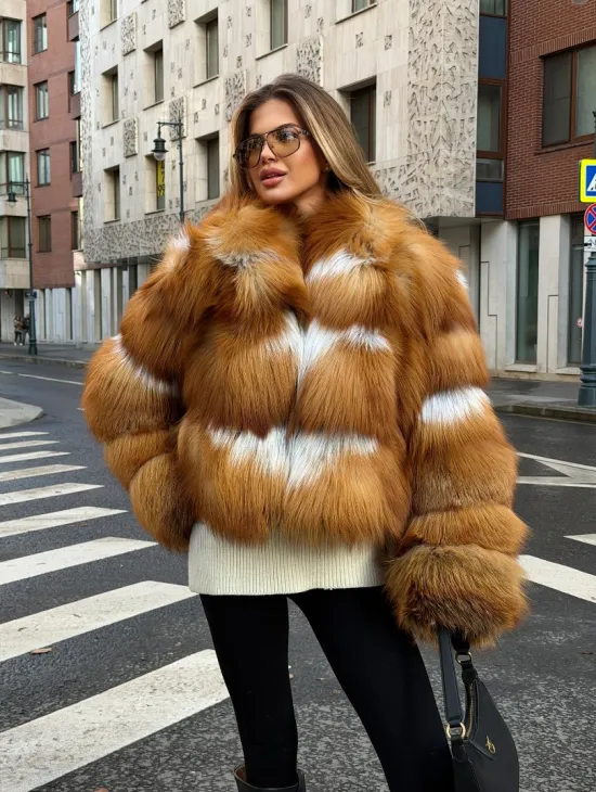 Шуба из лисы с капюшоном - фото 14