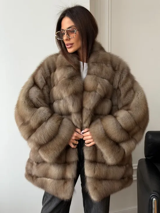 Шуба оверсайз из куницы - фото 4