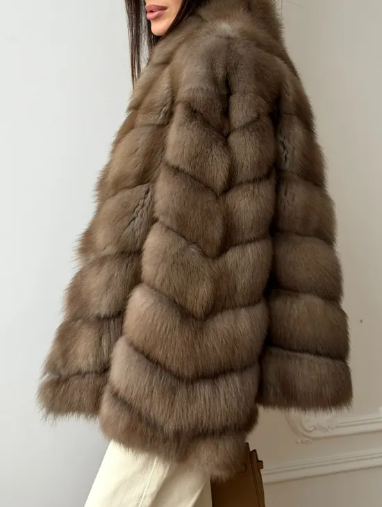 Шуба из меха куницы - рукава косичкой - фото 1