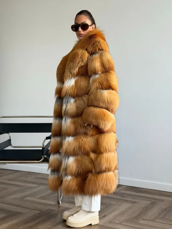 Шуба из меха огненной лисы - фото 5