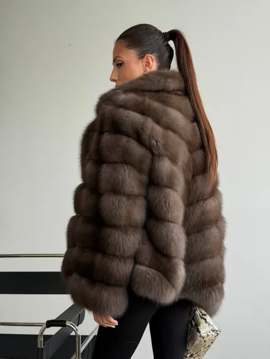 Шуба из куницы с английским воротником - фото 8