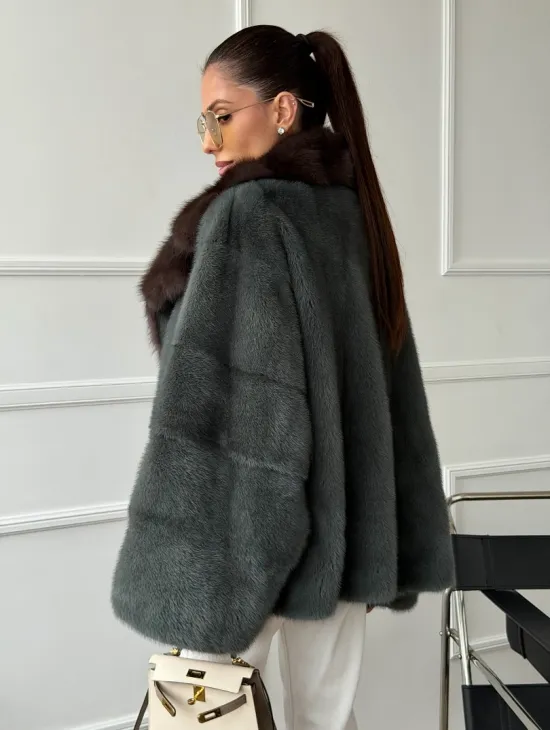 Красивая шуба из меха норки с воротником из куницы - фото 4