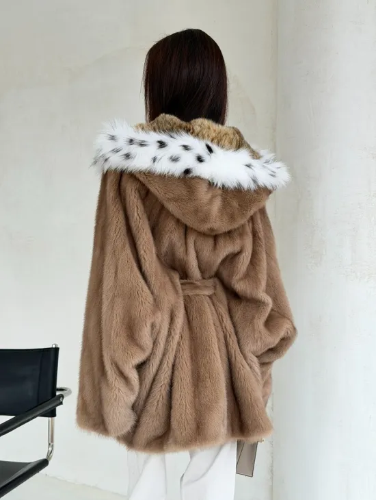 Шуба норковая пастель в роспуск с капюшоном под рысь - фото 10