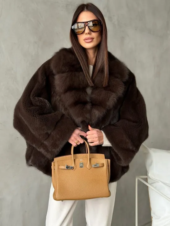 Короткий норковый жакет с воротником из куницы - фото 6