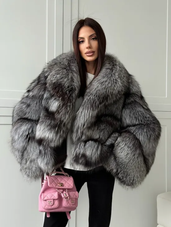 Полушубок из натурального меха чернобурки - фото 11