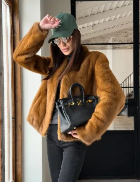 Меховой жакет из золотой норки - фото 28