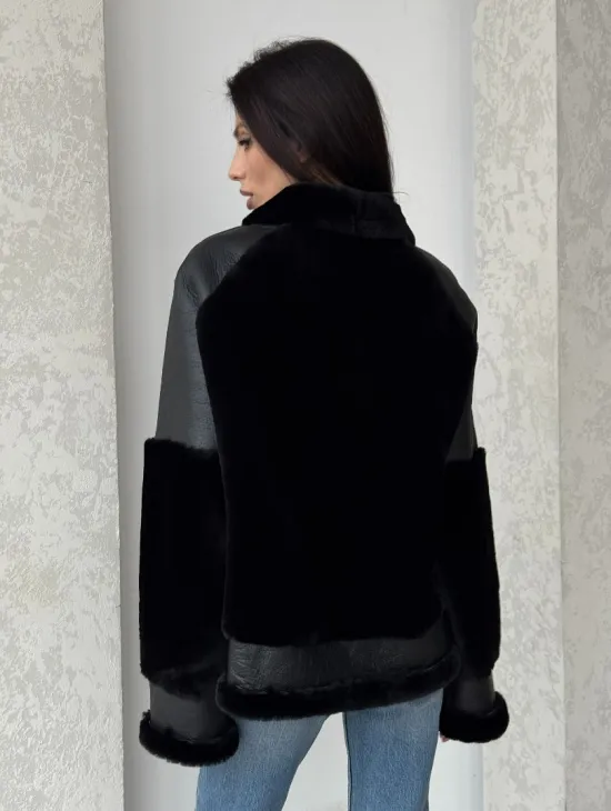 Черная дубленка из овчины с рукавами из меха норки - фото 3