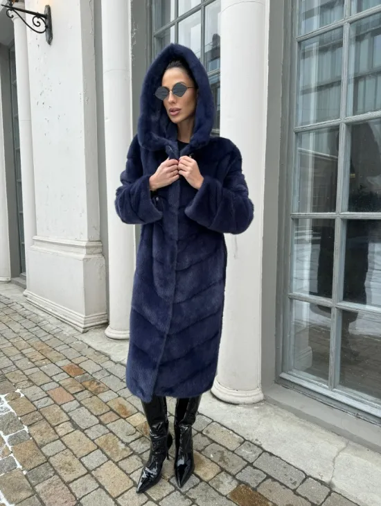 Шуба паркет из меха норки с капюшоном - цвет черника - фото 0