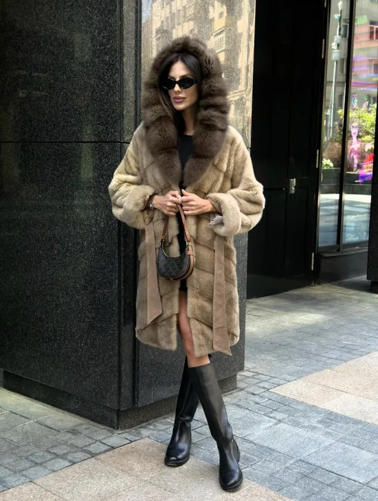 Шуба норковая с капюшоном куница - цвет пастель - фото 6