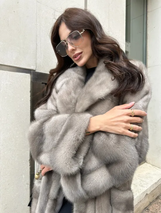 Шуба из норки  серого цвета - сапфир с английским воротником - фото 0